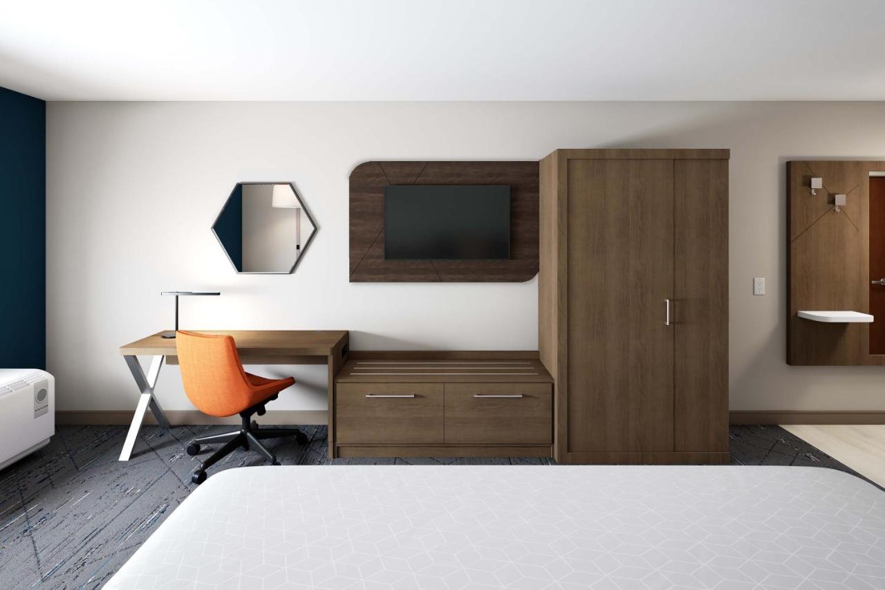 Holiday Inn Express & Suites - Hawaiian Gardens By Ihg Exterior foto