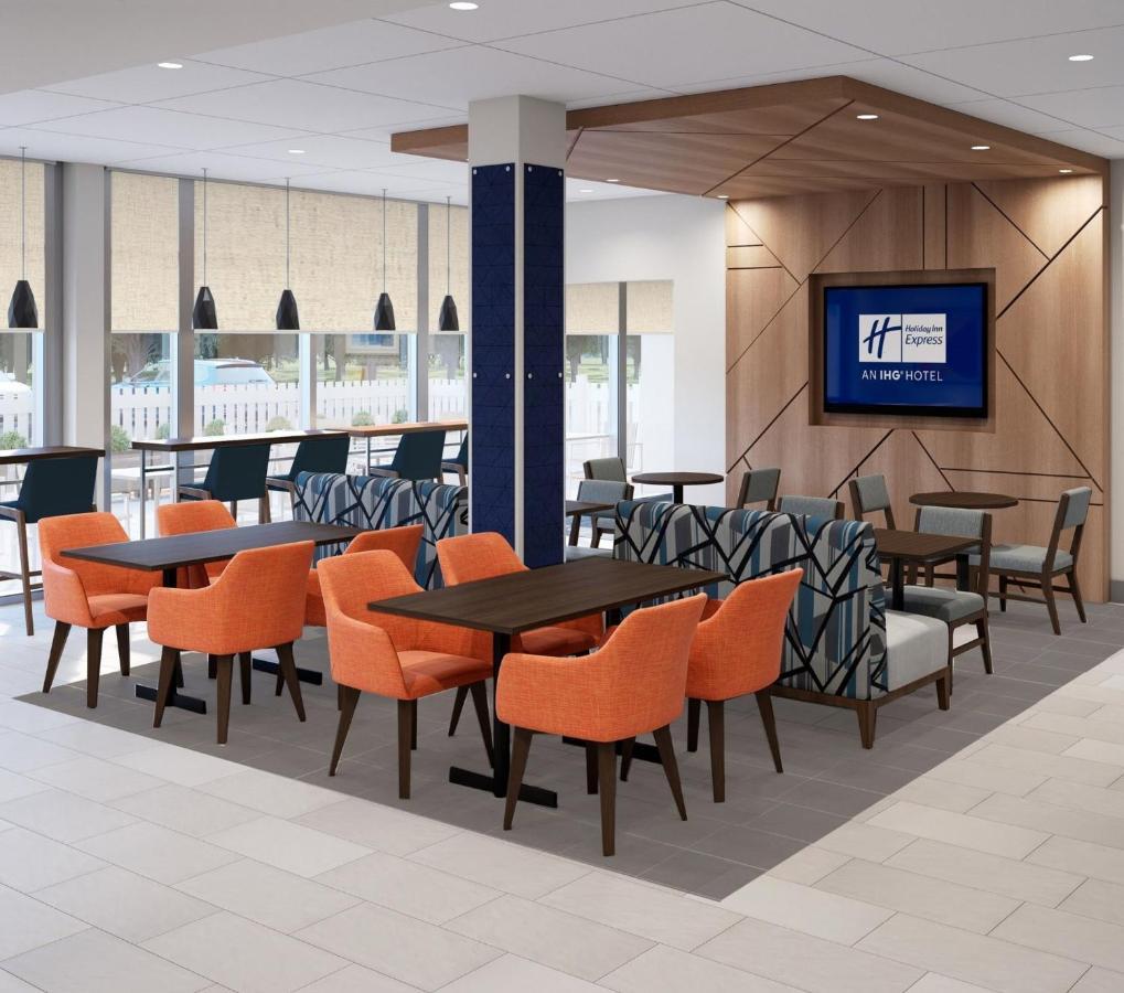 Holiday Inn Express & Suites - Hawaiian Gardens By Ihg Exterior foto